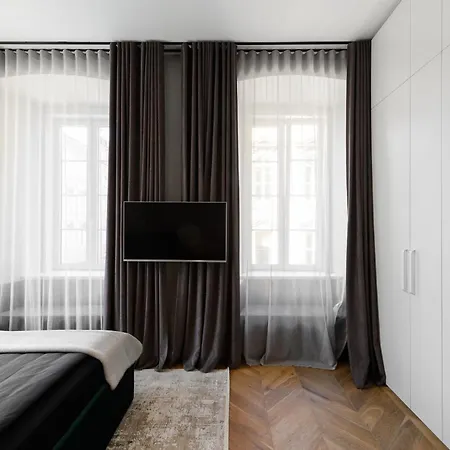 Luxury Con Free Park Apartamento Trieste